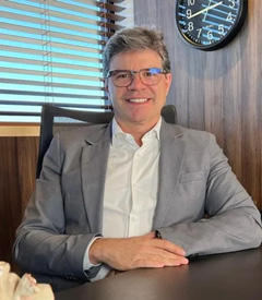 海外男士Rainer交友信息