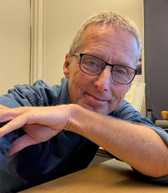 海外男士Owe交友信息